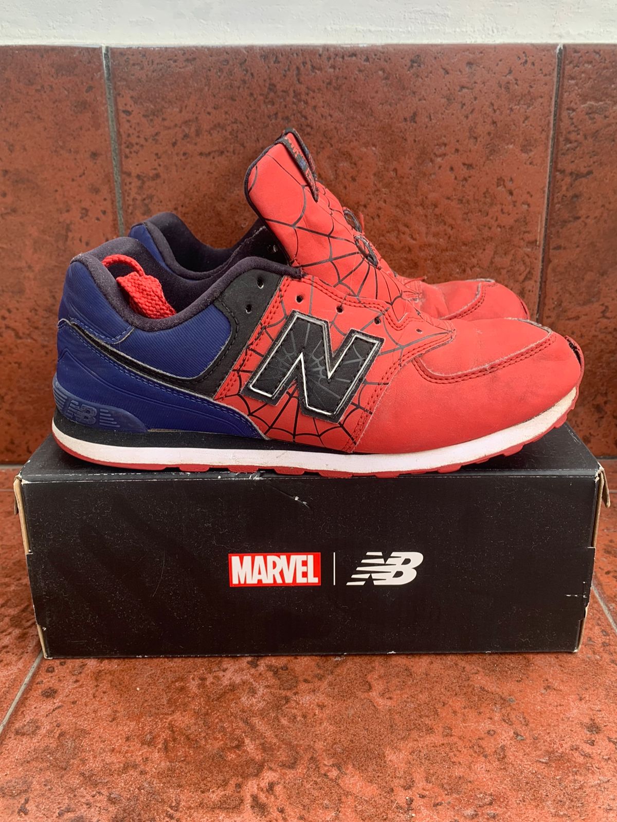 ZAPATILLAS NEW BALANCE SPIDERMAN