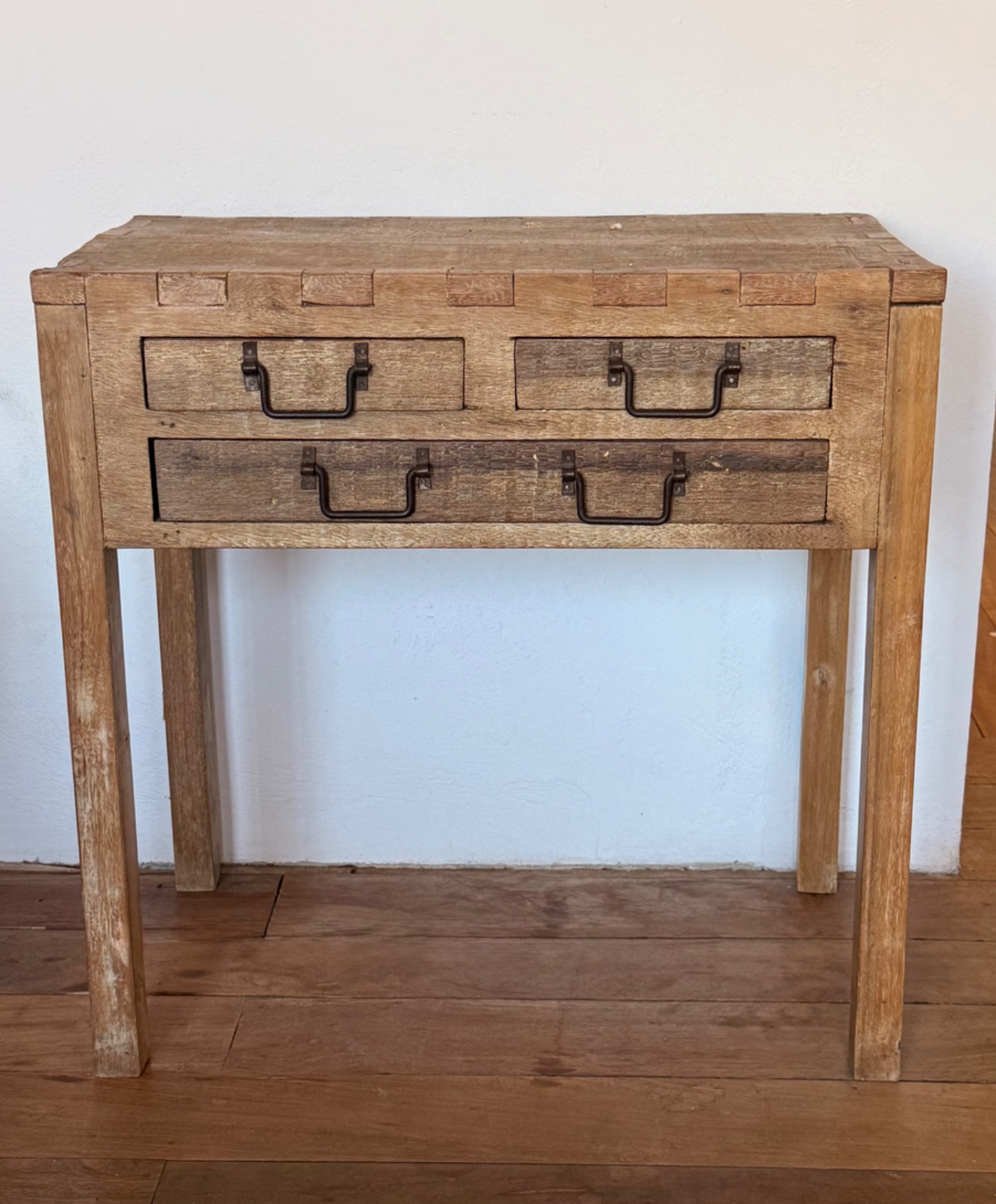 Mesa recibidora vintage (puede ser mesa de luz también)