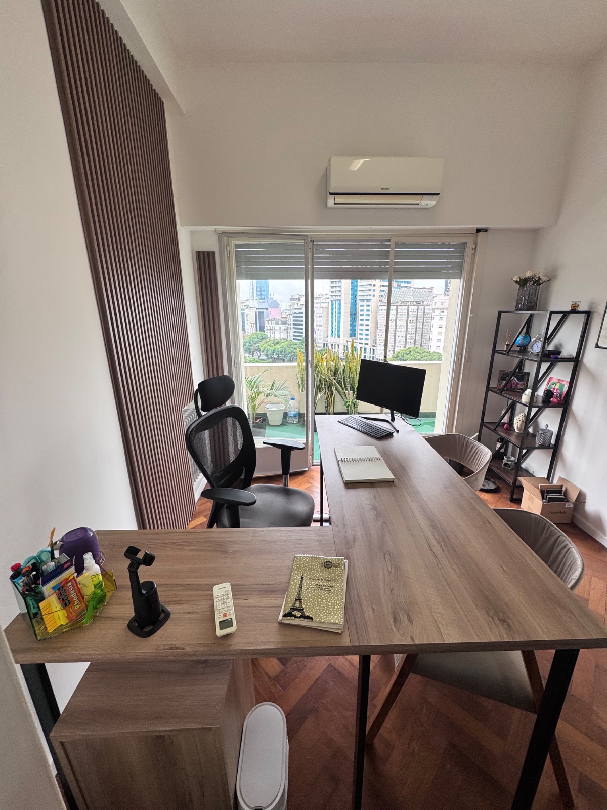 Juego de escritorio + Cajonera 3 cajones + silla escritorio + dos sillas