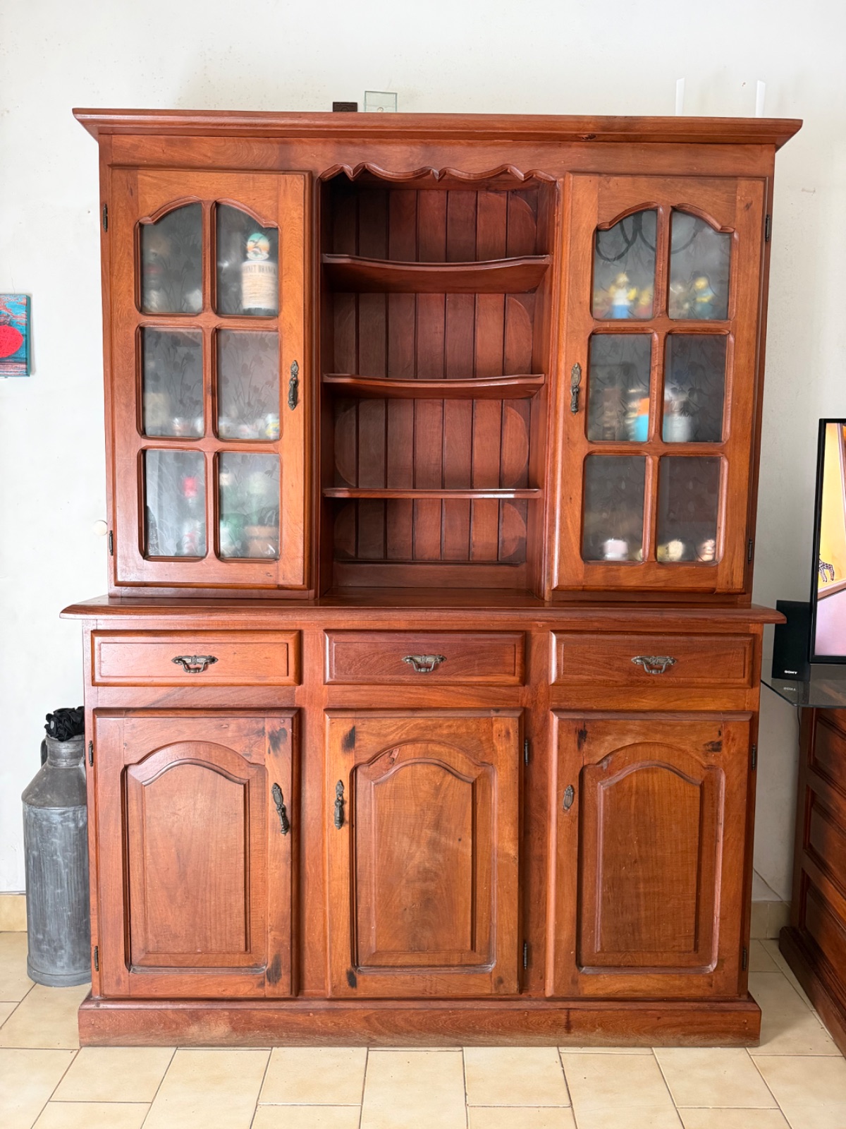 Mueble living vajillero 100% algarrobo 