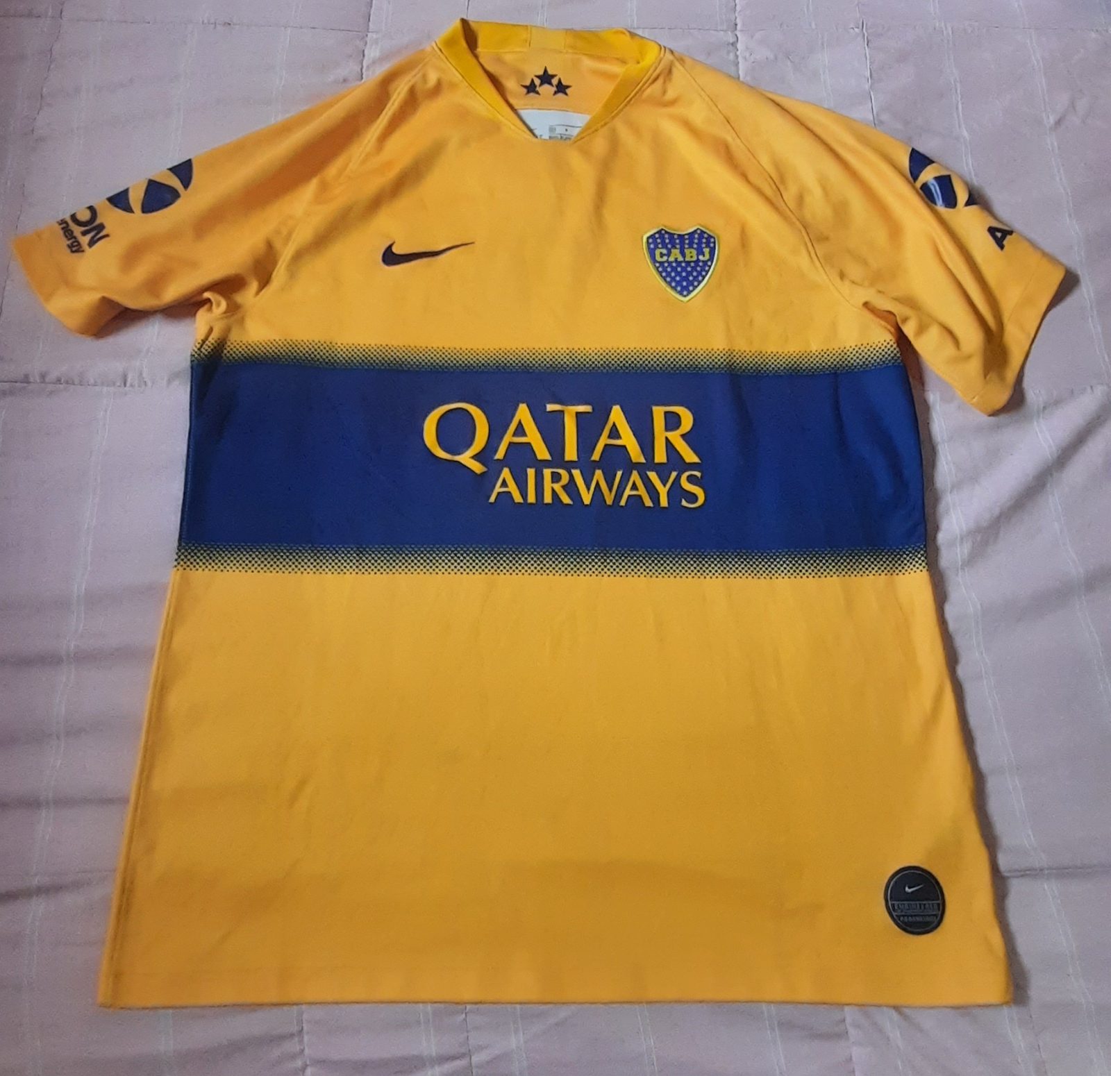 Camiseta suplente de Boca talle L