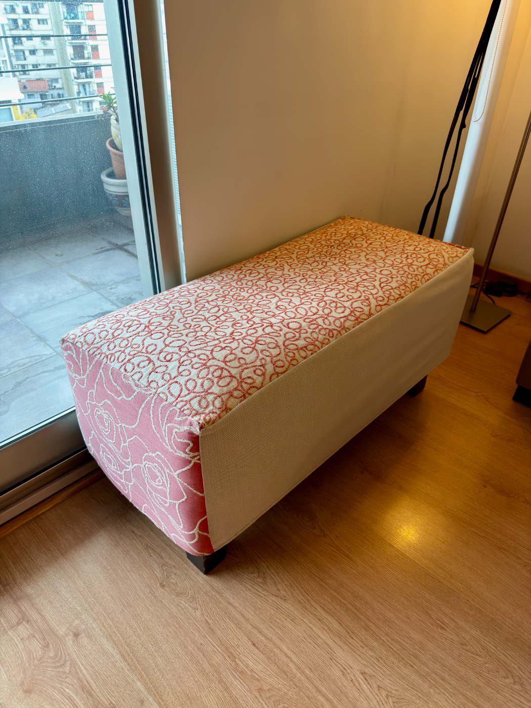 Banco banqueta rectangular tapizado (o puff largo)