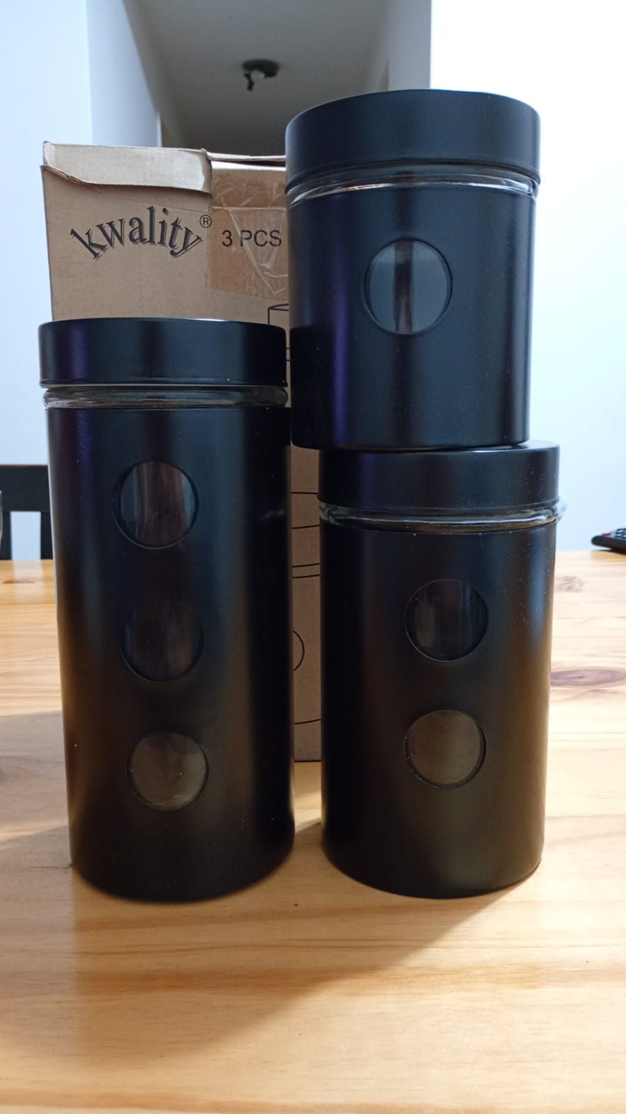 set de contenedores metal y vidrio