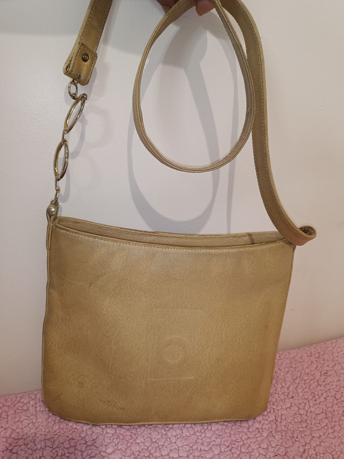 Cartera bandolera de cuero 