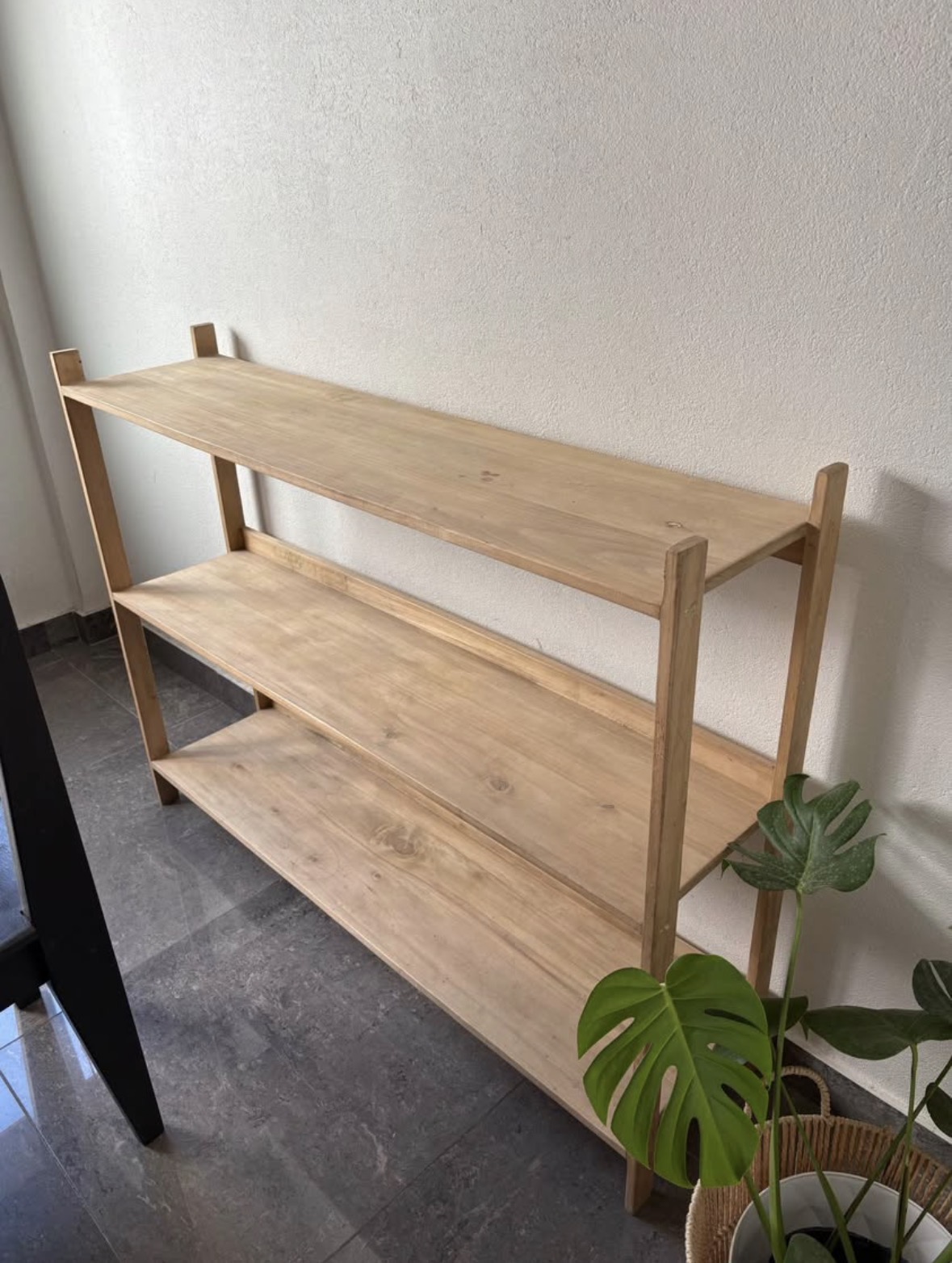 Rack/biblioteca de álamo