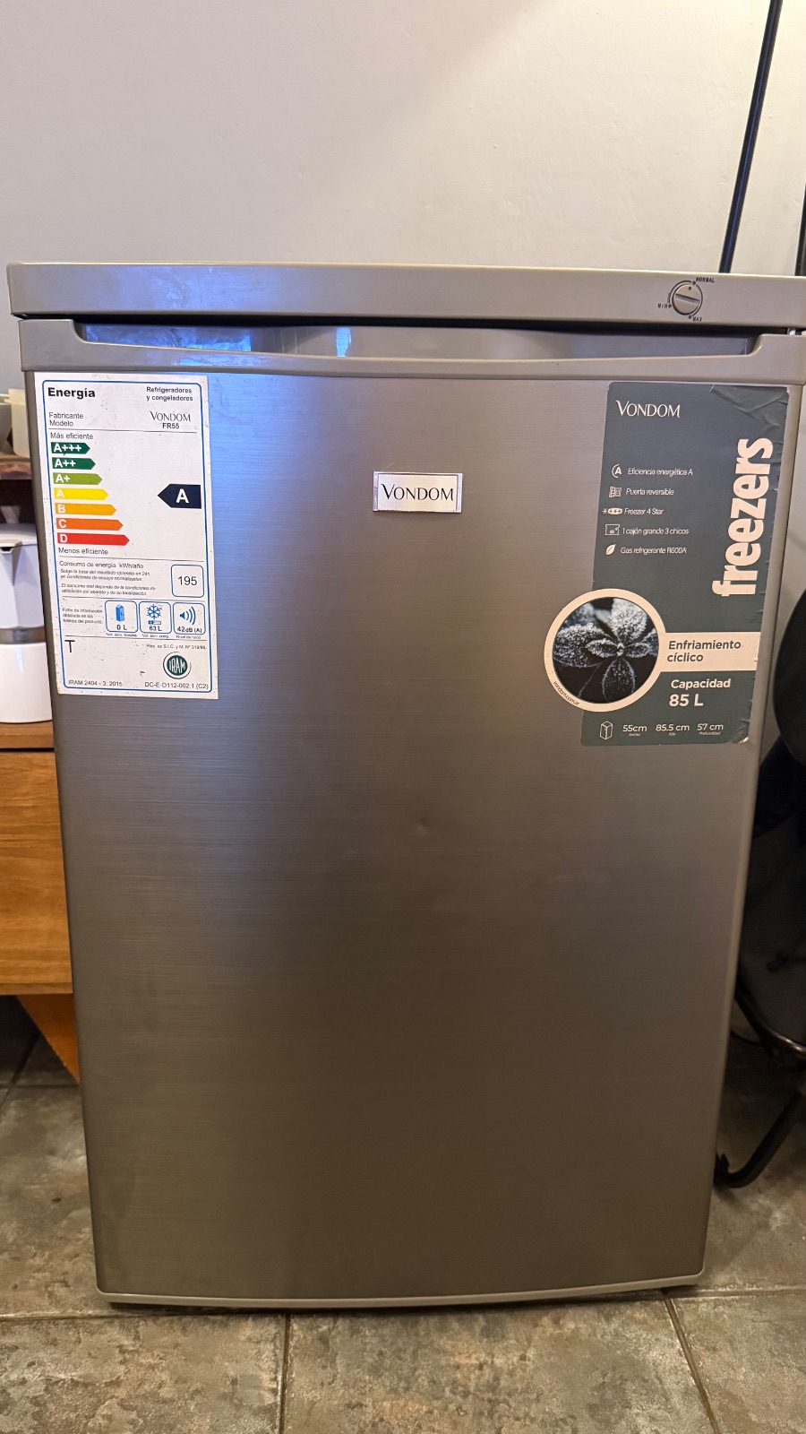 Freezer Vondom 85L nuevo 